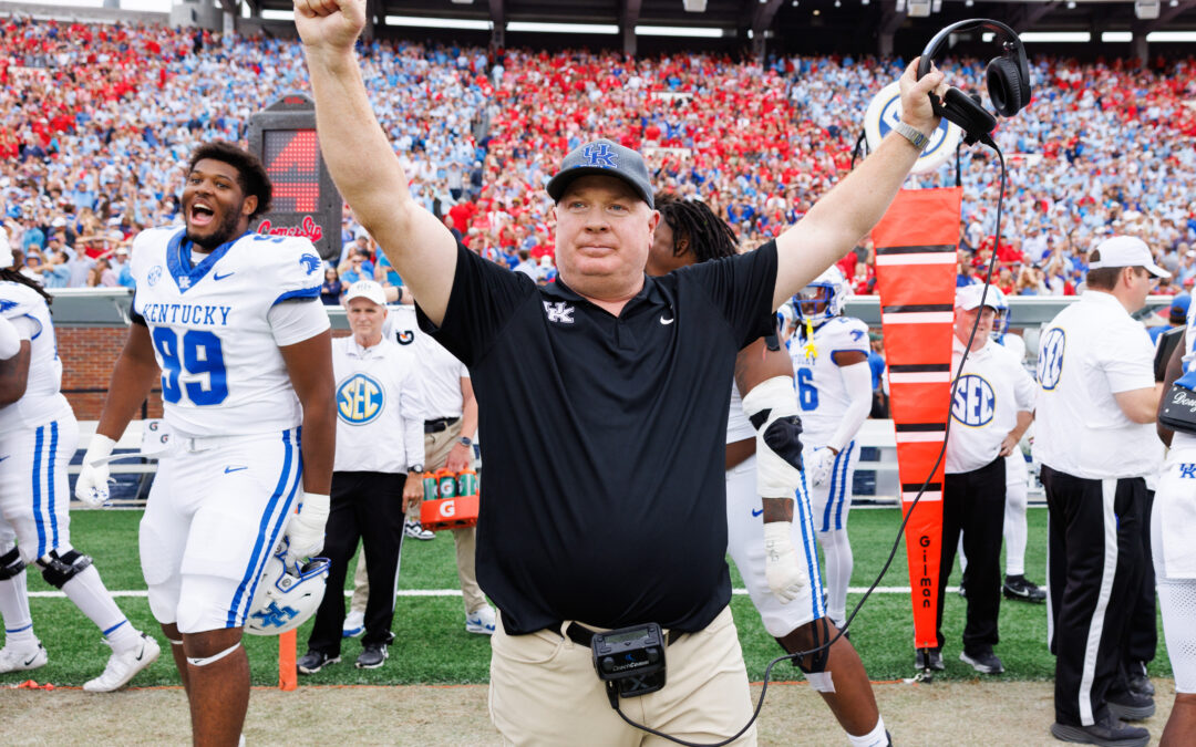 Kentucky’s Mark Stoops Named Bear Bryant Awards Coach of the Week